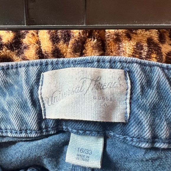 Universal thread shorts - Picture 3 of 3